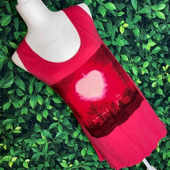 Threads 4 Thought Organic Cotton Blend Heart Sun Graphic Tank · Size M - Picture 3 of 4